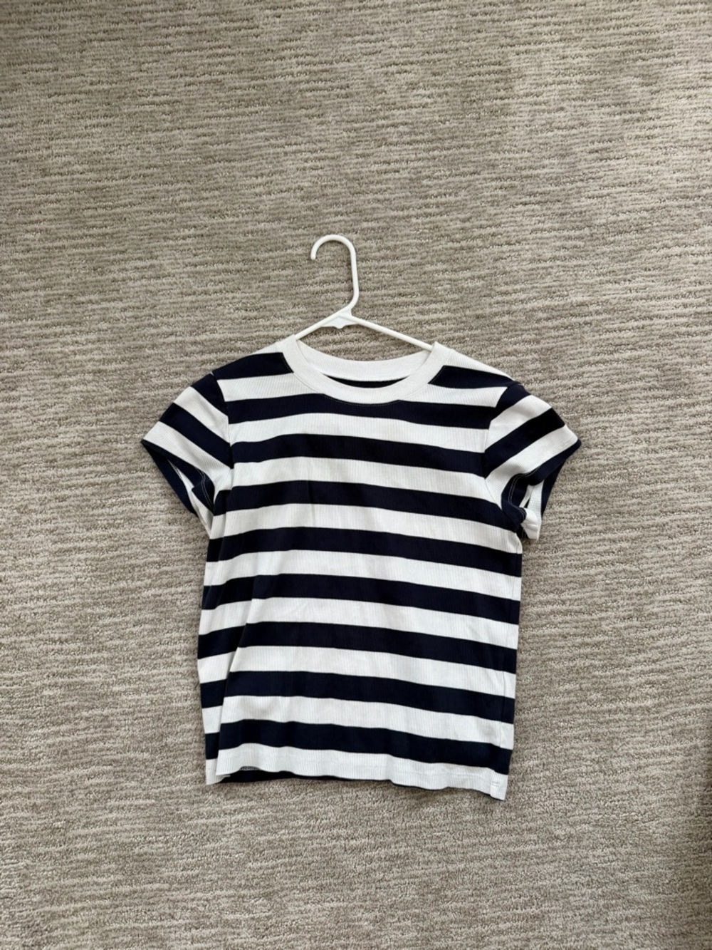Maxwell Classic Navy & White Striped Tee, size M